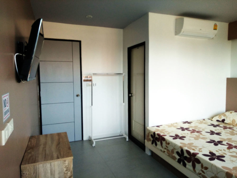 Hotel In Phuket House Exterior foto